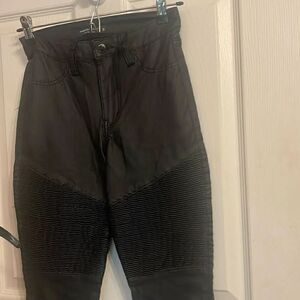 NWOT Hamner Skinny Jeans Size 5